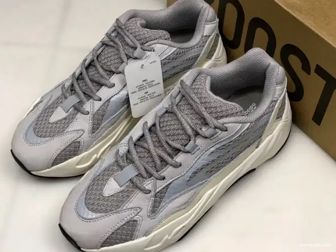 V2 Static Yeezy Adidas EF2829 Boost 700 0524